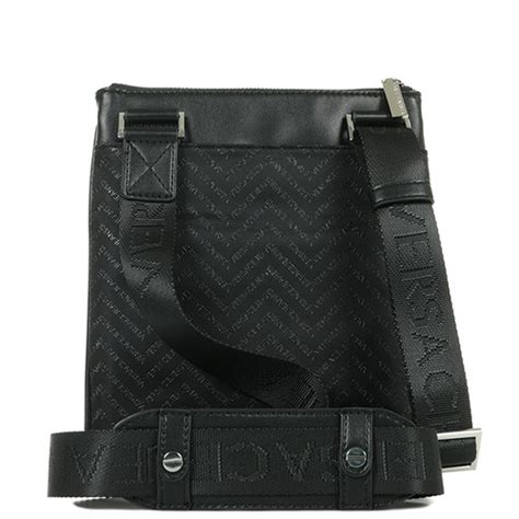 linea chevron versace